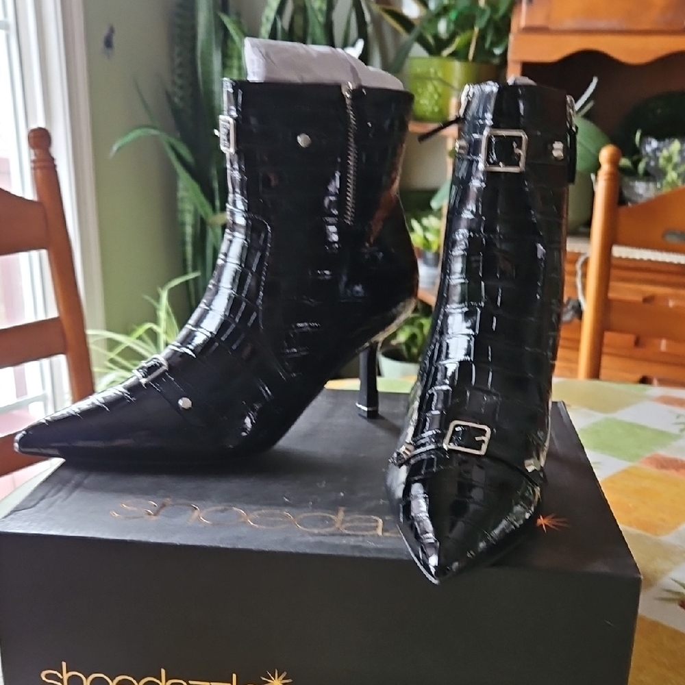 Shoe Dazzle Glossy Black Heeled Boots